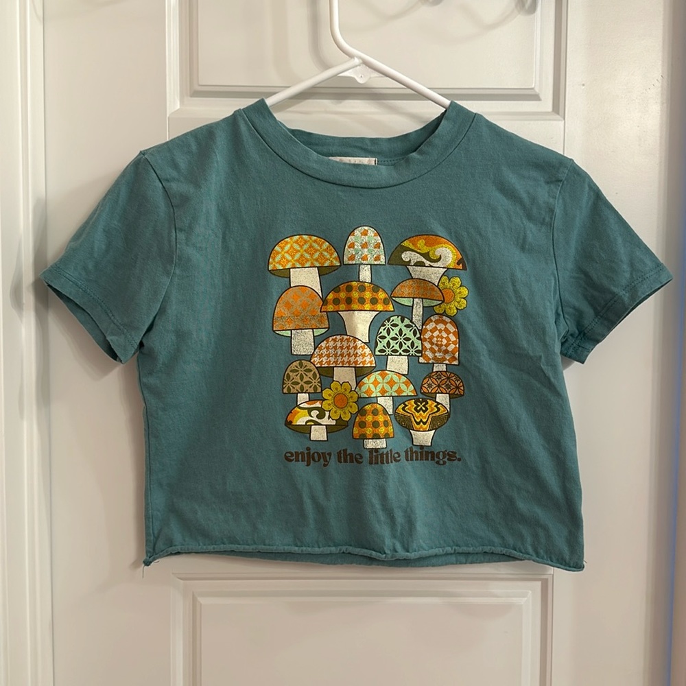 Altar’d State Cropped Graphic Tee